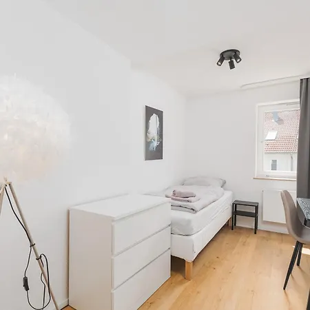 Lägenhet Exklusive Monteurwohnung In *