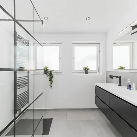 Lägenhet Exklusive Monteurwohnung In