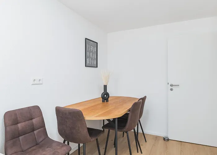Exklusive Monteurwohnung In *